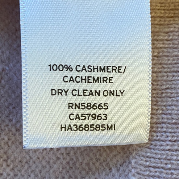 Halogen Nordstrom V-Neck 100% Cashmare Sweater Light Lavender Size M - Picture 8 of 14